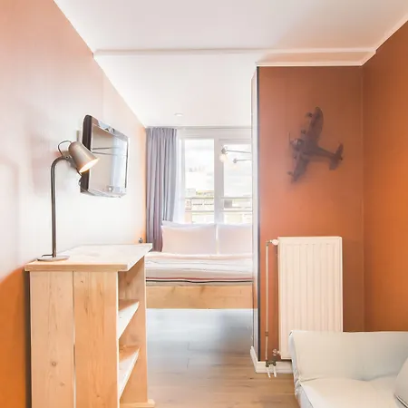 Max Brown Museum Square, Part Of Sircle Collection 3*