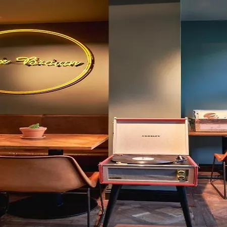 Max Brown Museum Square, Part Of Sircle Collection Hotel 3*