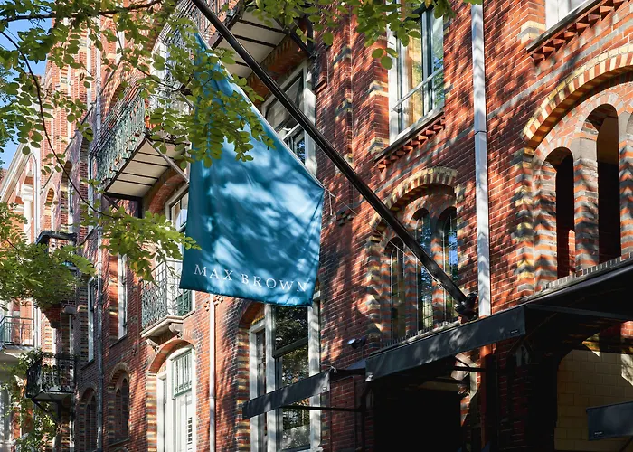 Max Brown Museum Square, Part Of Sircle Collection Hotel 3*