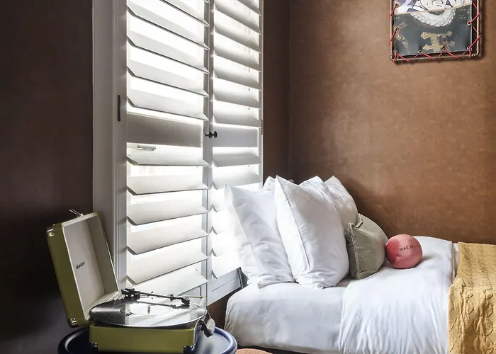 Max Brown Museum Square, Part Of Sircle Collection Amsterdam