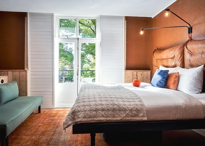 Max Brown Museum Square, Part Of Sircle Collection Amsterdam