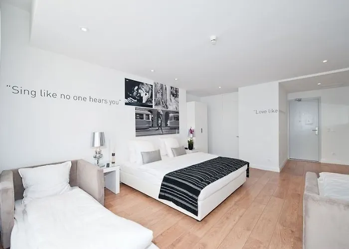 Max Brown Museum Square, Part Of Sircle Collection Hotel 3*