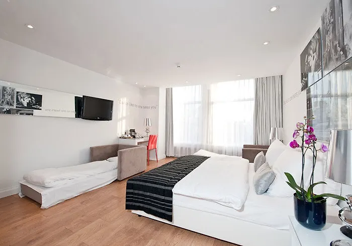 Max Brown Museum Square, Part Of Sircle Collection Hotel 3*