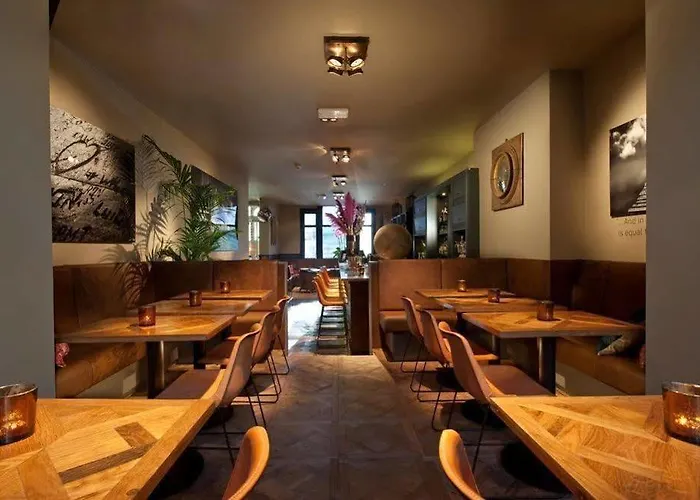 Max Brown Museum Square, Part Of Sircle Collection 3*